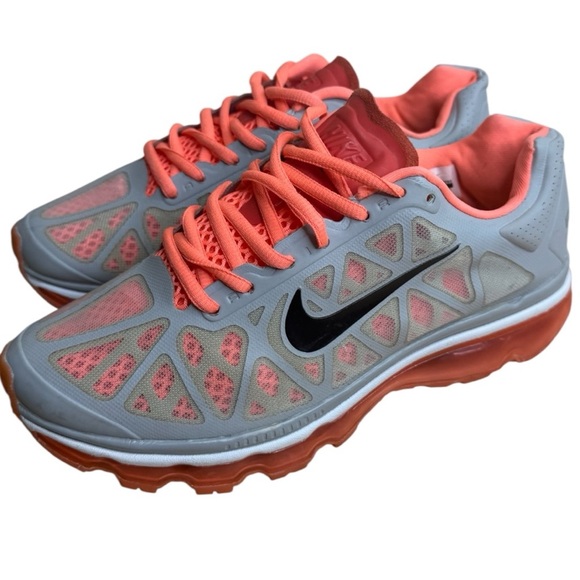 Nike Women's Athletic Shoes in Gray and Coral - Picture 5 of 15